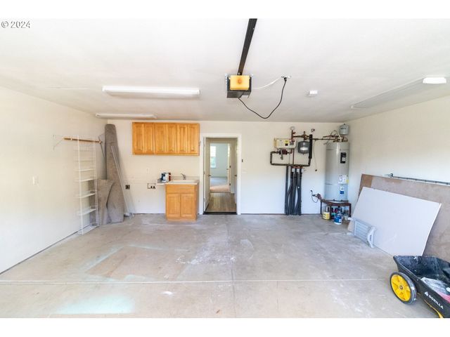 9 WATERFORD DOWNS, Florence, OR 97439