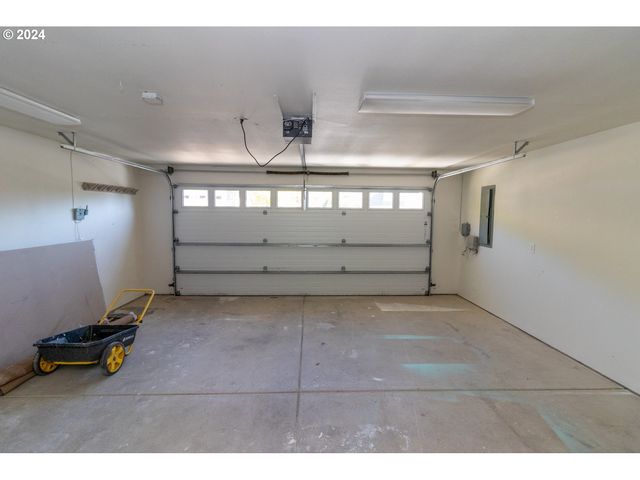 9 WATERFORD DOWNS, Florence, OR 97439