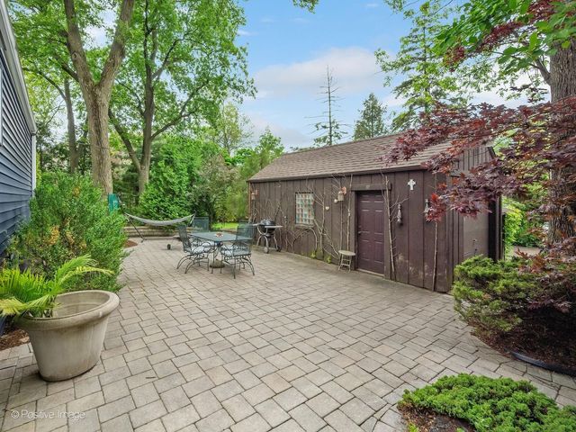 3904 Earlston Road, Downers Grove, IL 60515