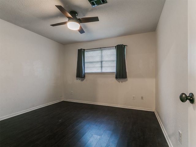 3305 Oakbrook Drive, Del City, OK 73115