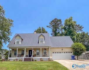 1205 Jane Avenue, Albertville, AL 35950