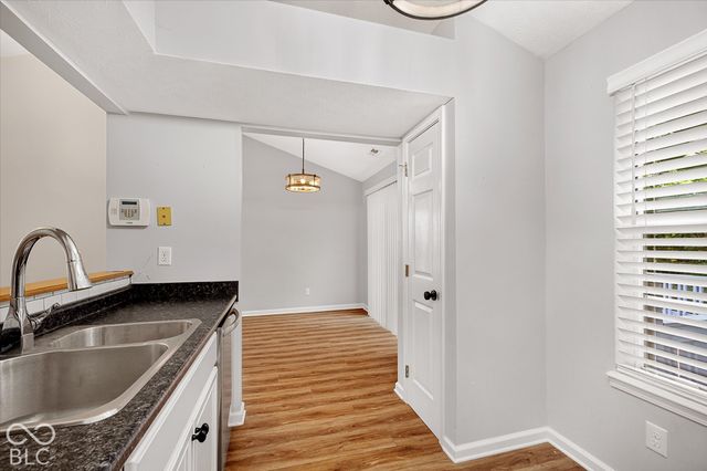 9741 Roxbury Drive, Fishers, IN 46038