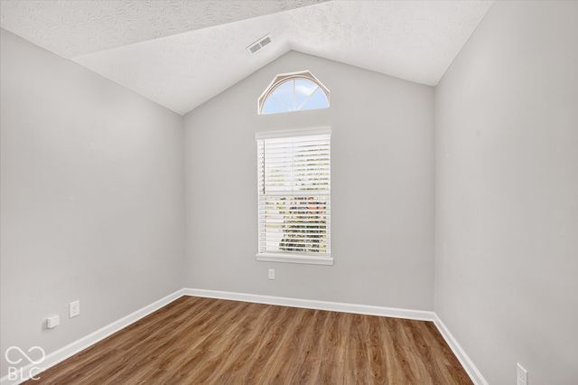 9741 Roxbury Drive, Fishers, IN 46038