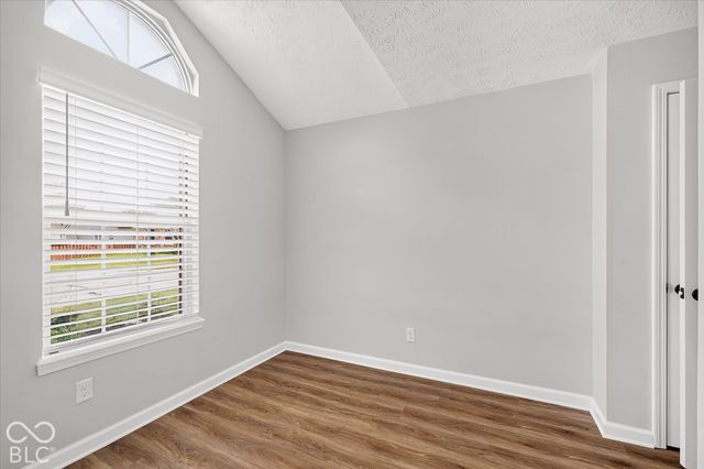 9741 Roxbury Drive, Fishers, IN 46038