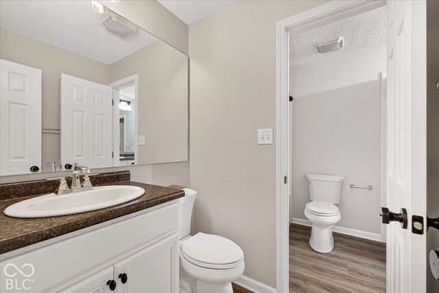 9741 Roxbury Drive, Fishers, IN 46038