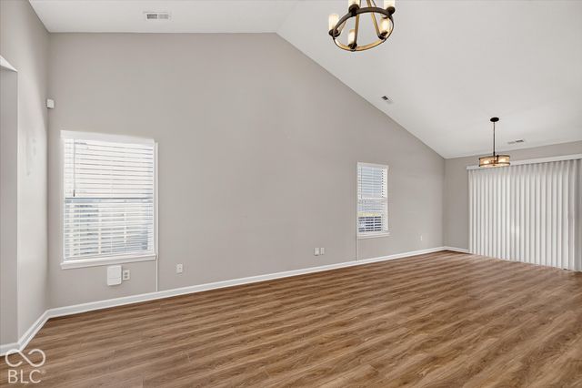 9741 Roxbury Drive, Fishers, IN 46038