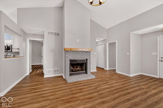 9741 Roxbury Drive, Fishers, IN 46038