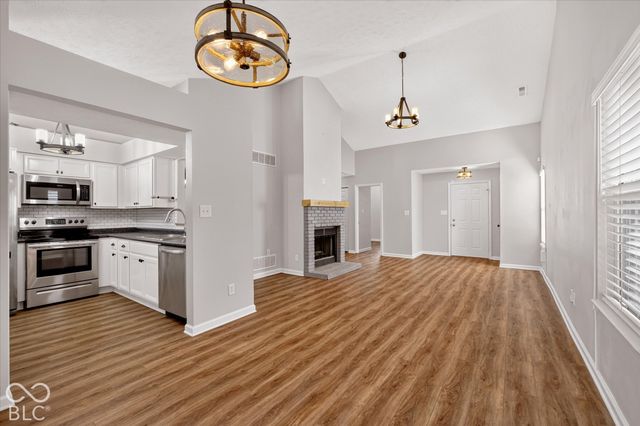 9741 Roxbury Drive, Fishers, IN 46038
