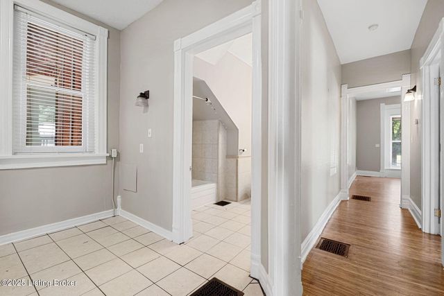 1612 S 2nd St, Louisville, KY 40208