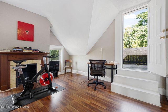 1612 S 2nd St, Louisville, KY 40208