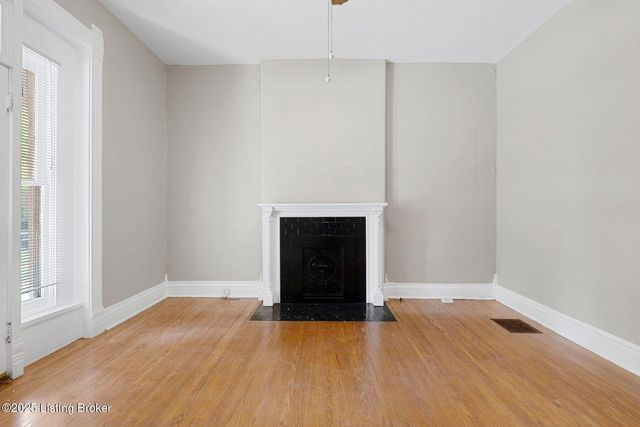 1612 S 2nd St, Louisville, KY 40208