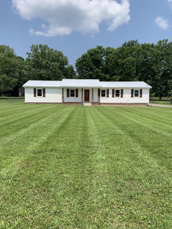 1515 Old Estill Springs Rd, Tullahoma, TN 37388