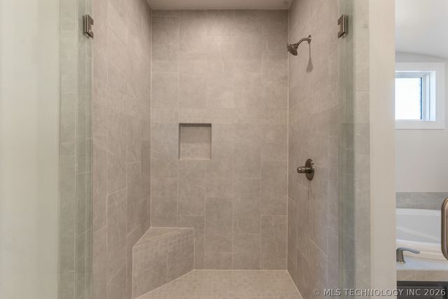 2833 E 142nd Street S, Bixby, OK 74008