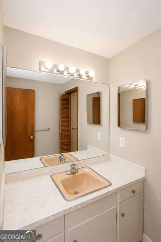 500 Piedmont Road NE, Marietta, GA 30066