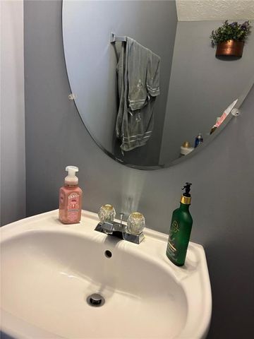 159 Windcroft Lane NW, Acworth, GA 30101