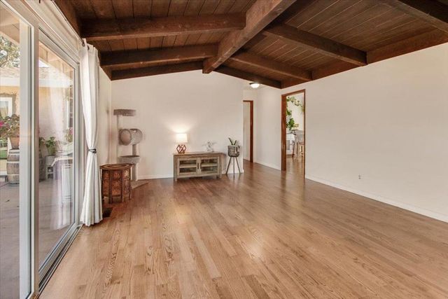1651 CLEARVIEW Drive, Hollister, CA 95023