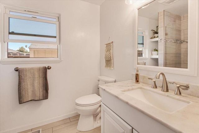 1651 CLEARVIEW Drive, Hollister, CA 95023