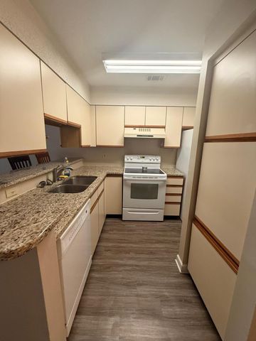 304 Westlake Court, Niceville, FL 32578