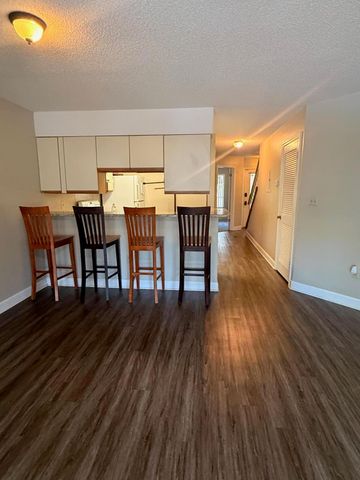 304 Westlake Court, Niceville, FL 32578