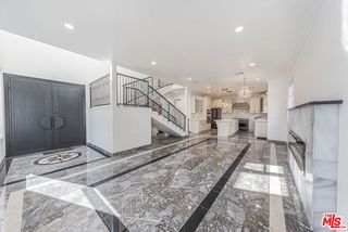 2017 Centinela Avenue, Santa Monica, CA 90404