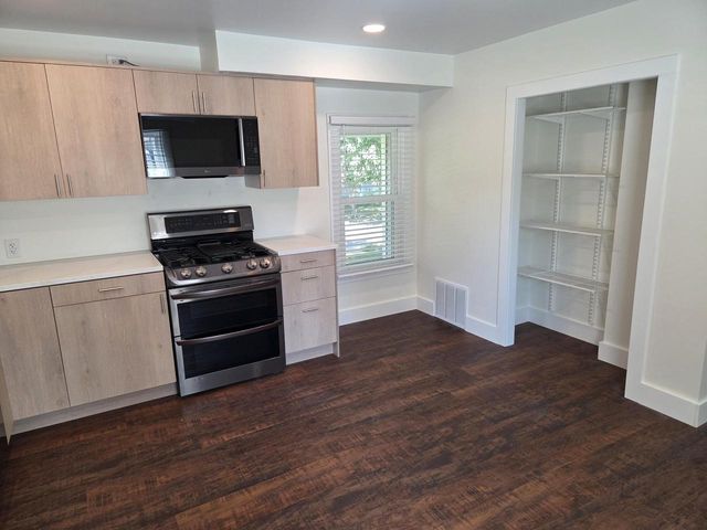 311 N Eighth STREET, Delavan, WI 53115