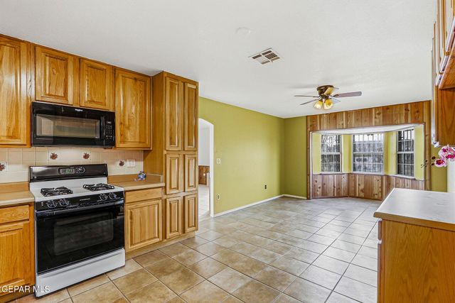 10812 AQUAMARINE Street, El Paso, TX 79924