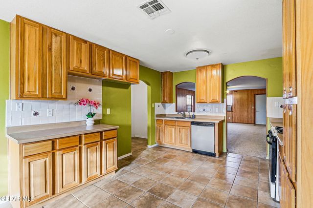 10812 AQUAMARINE Street, El Paso, TX 79924