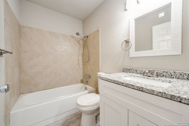 9743 CYLBURN PARK, Converse, TX 78109