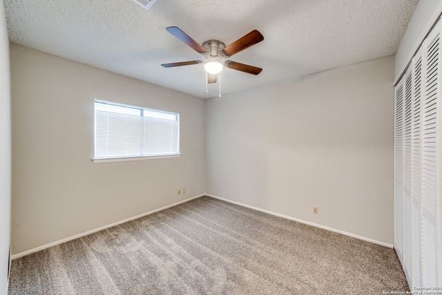 9743 CYLBURN PARK, Converse, TX 78109