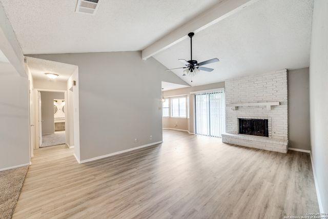 9743 CYLBURN PARK, Converse, TX 78109