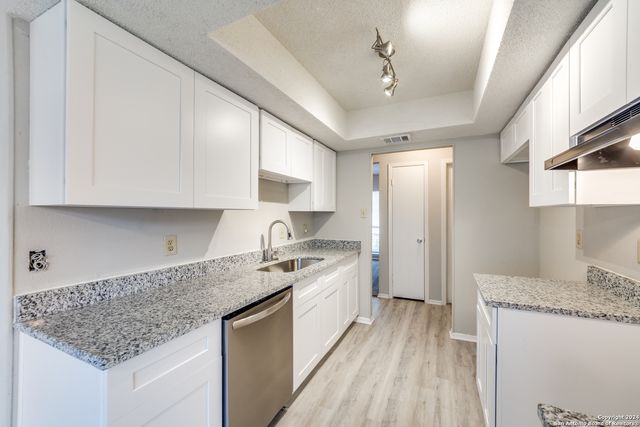 9743 CYLBURN PARK, Converse, TX 78109