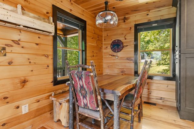 495 Trails End Ridge, Ellijay, GA 30540