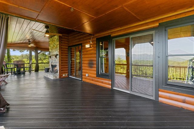 495 Trails End Ridge, Ellijay, GA 30540