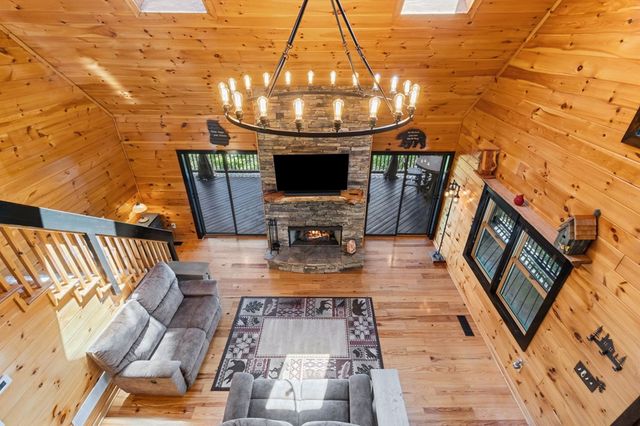 495 Trails End Ridge, Ellijay, GA 30540