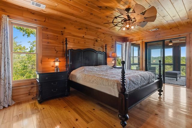 495 Trails End Ridge, Ellijay, GA 30540