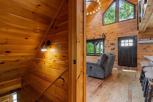 495 Trails End Ridge, Ellijay, GA 30540