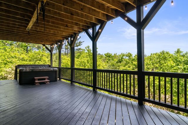 495 Trails End Ridge, Ellijay, GA 30540