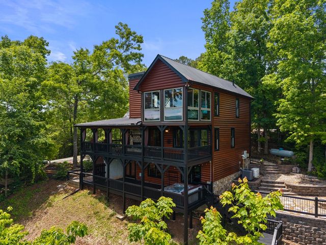 495 Trails End Ridge, Ellijay, GA 30540