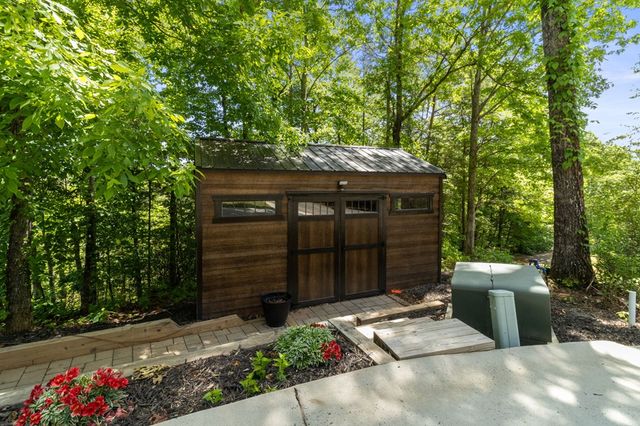 495 Trails End Ridge, Ellijay, GA 30540