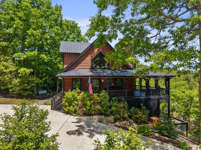 495 Trails End Ridge, Ellijay, GA 30540