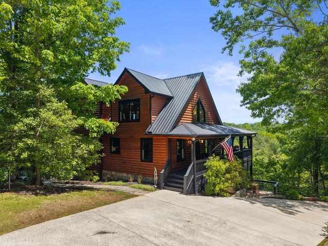 495 Trails End Ridge, Ellijay, GA 30540