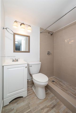 671 NE 195th St 114E, Miami, FL 33179