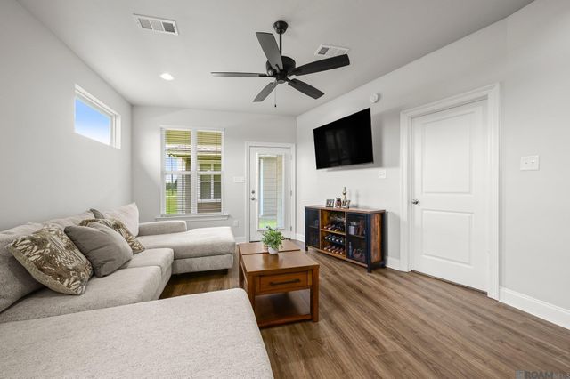 904 Dorado Ave, Baton Rouge, LA 70820