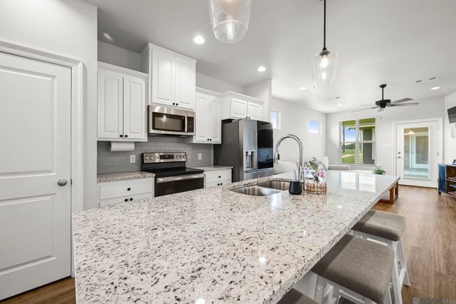 904 Dorado Ave, Baton Rouge, LA 70820