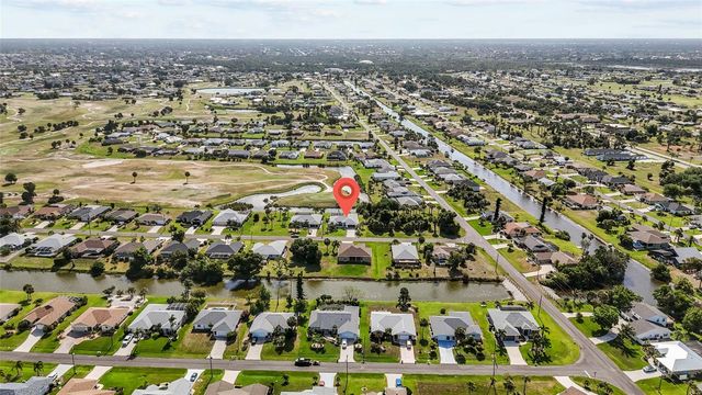 64 BUNKER COURT, Rotonda West, FL 33947