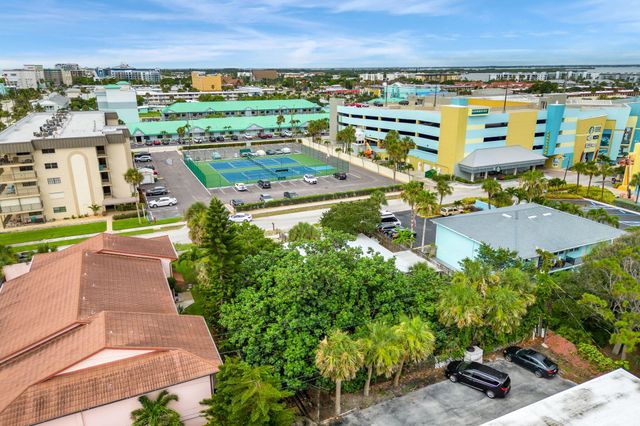 136 Marion Lane, Cocoa Beach, FL 32931