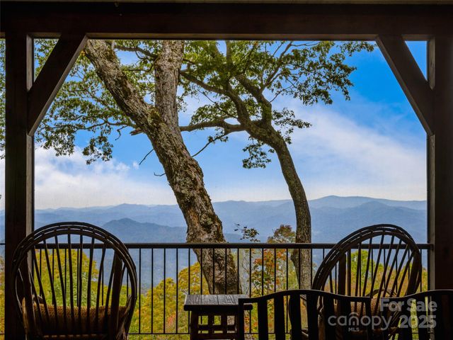 616 Old Growth Forest Road, Burnsville, NC 28714