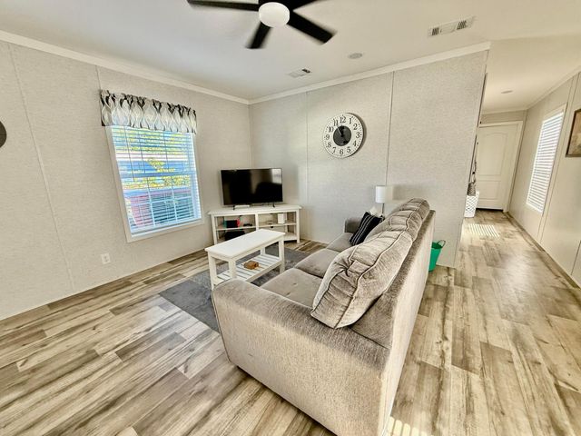 8002 SE Skylark Avenue, Hobe Sound, FL 33455