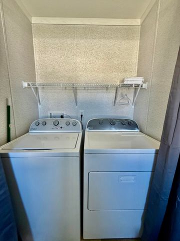 8002 SE Skylark Avenue, Hobe Sound, FL 33455