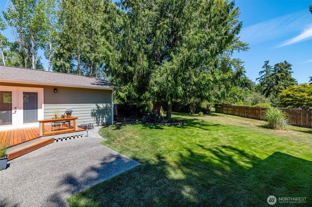 4 Quinault Way, La Conner, WA 98257